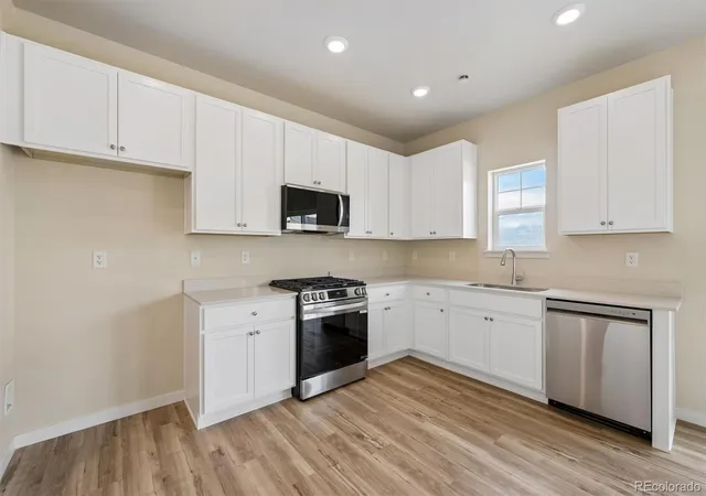 Photo 3 of Sale Pending at 19043 E 93rd Place, Commerce City, CO 80022 | MLS# 4443990 | Listing updated on 2026-09-02