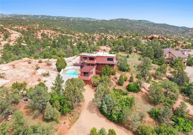 Photo 1 of Single family home for sale at 133 Via Vallecito, Manitou Springs, CO 80829 | MLS# 2950154 | Listing updated on 2026-10-07