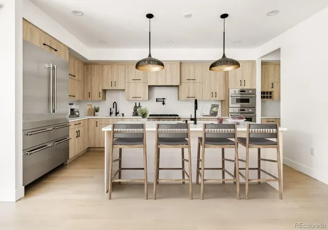 Photo 3 of Single family home for sale at 4427 Zuni St, Denver, CO 80211 | MLS# 8916932 | Listing updated on 2026-09-29