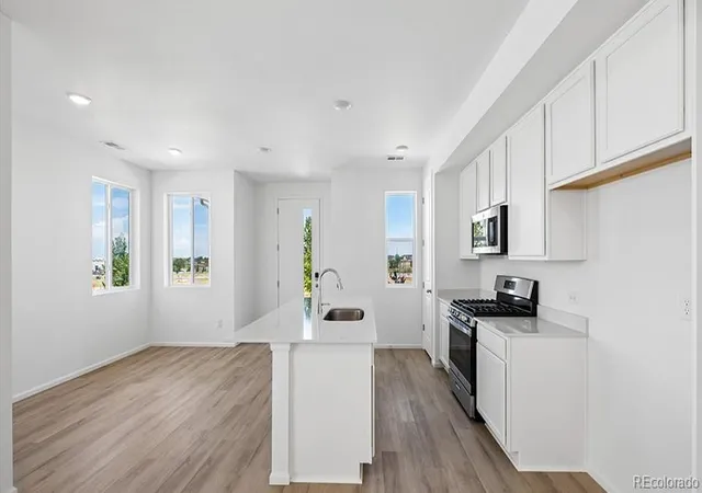 Photo 2 of Single family home for sale at 17074 E Virginia Ave, Aurora, CO 80017 | MLS# 4456006 | Listing updated on 2026-09-02