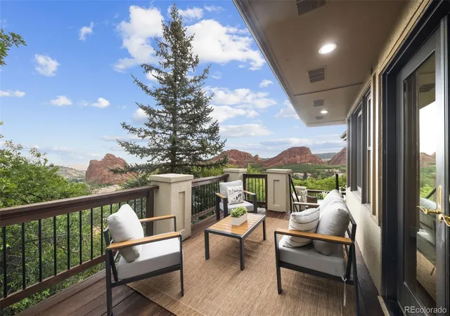 Photo 2 of Single family home for sale at 10561 Raven Run, Littleton, CO 80125 | MLS# 8423641 | Listing updated on 2026-09-04