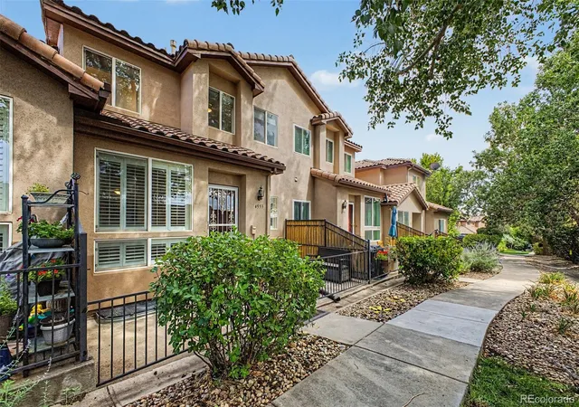 Photo 3 of Townhouse for sale at 4553 S Auckland Ct, Aurora, CO 80015 | MLS# 7095139 | Listing updated on 2026-09-01
