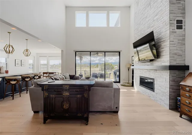 Photo 3 of Single family home for sale at 9130 Star Fall Cir, Littleton, CO 80125 | MLS# 2761921 | Listing updated on 2026-09-01