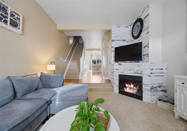 Listing Photo 4 - Condo for sale in building located at 9433 Ashbury Cir, Parker, CO 80134 - Unit #104