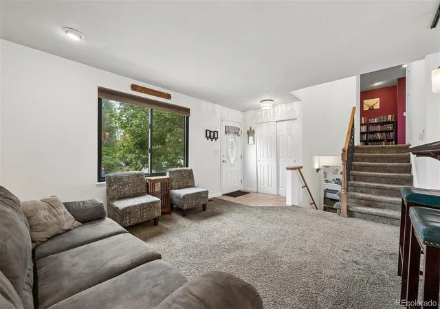 Photo 4 of Single family home for sale at 6528 S Everett Way, Littleton, CO 80123 | MLS# 5162826 | Listing updated on 2026-09-28