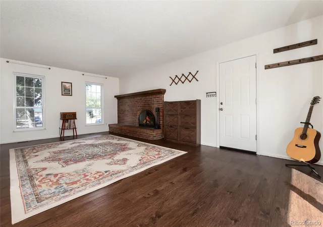 Photo 2 of Single family home for sale at 14926 E Iliff Pl, Aurora, CO 80014 | MLS# 4415745 | Listing updated on 2026-10-30