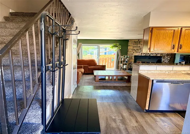 Photo 2 of Townhouse for sale at 1263 S Idalia St, Aurora, CO 80017 | MLS# 7093042 | Listing updated on 2026-09-03
