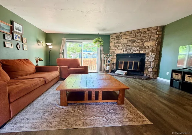 Photo 4 of Townhouse for sale at 1263 S Idalia St, Aurora, CO 80017 | MLS# 7093042 | Listing updated on 2026-09-03