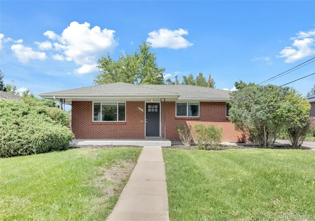 Photo 1 of Single family home for sale at 2921 E Colorado Ave, Denver, CO 80210 | MLS# 8269251 | Listing updated on 2026-09-03