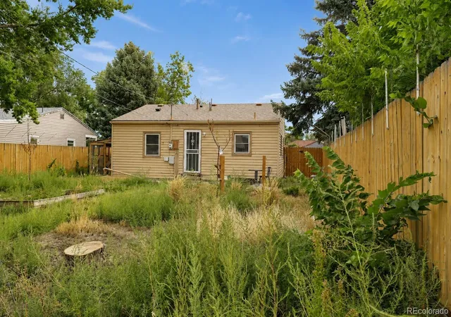 Photo 4 of Single family home for sale at 807 S Vrain St, Denver, CO 80219 | MLS# 6605109 | Listing updated on 2026-09-02