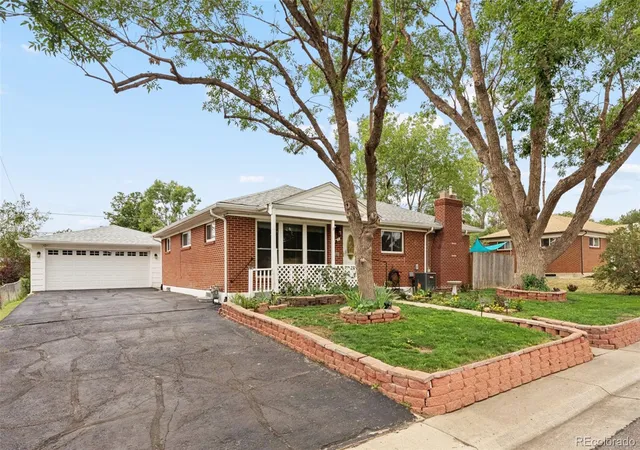 Photo 2 of Single family home for sale at 1922 Graves Ct, Northglenn, CO 80233 | MLS# 8940996 | Listing updated on 2026-09-04