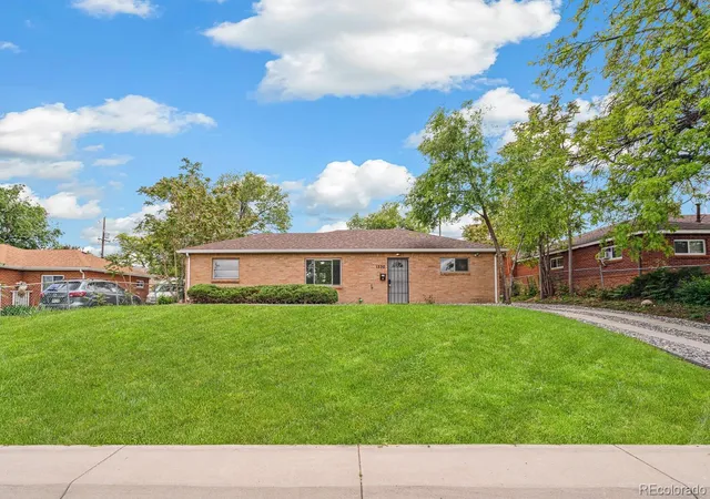 Single family home for sale at 1330 Oak Pl, Thornton, CO 80229 | MLS# 7327052