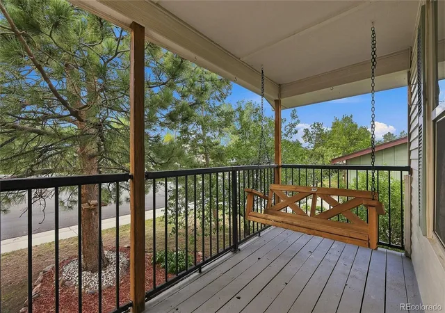 Photo 3 of Single family home for sale at 7644 S Franklin Way, Centennial, CO 80122 | MLS# 2930651 | Listing updated on 2026-09-21