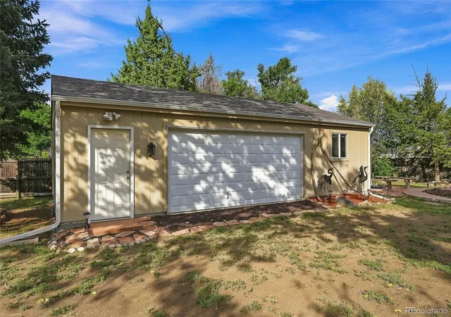 Photo 3 of Single family home for sale at 7644 S Franklin Way, Centennial, CO 80122 | MLS# 2930651 | Listing updated on 2026-10-08