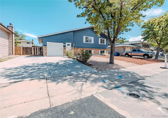 Single family home for sale at 1854 S Naples St, Aurora, CO 80017 | MLS# 7891966