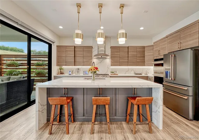 Photo 3 of Single family home for sale at 7201 Bellcove Trl, Castle Pines, CO 80108 | MLS# 7926768 | Listing updated on 2026-10-07