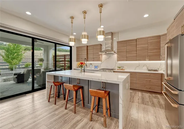 Photo 4 of Single family home for sale at 7201 Bellcove Trl, Castle Pines, CO 80108 | MLS# 7926768 | Listing updated on 2026-10-07