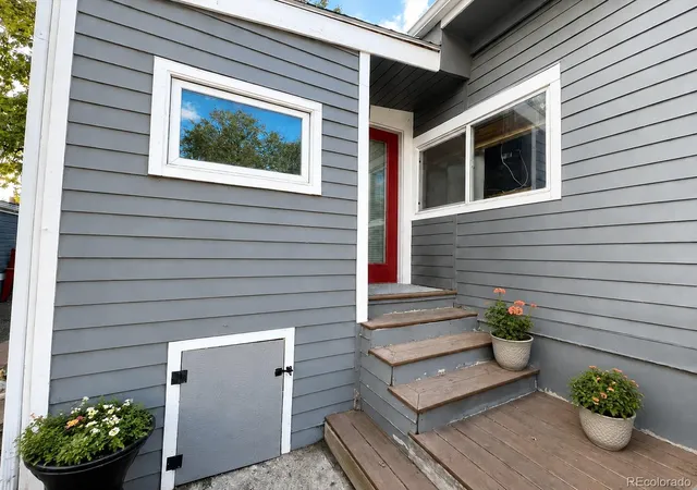 Photo 2 of Manufactured home for sale at 1400 Collyer St, Longmont, CO 80501 | MLS# 2058491 | Listing updated on 2026-09-02