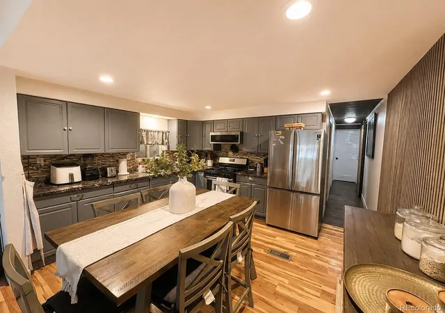 Photo 4 of Manufactured home for sale at 1400 Collyer St, Longmont, CO 80501 | MLS# 2058491 | Listing updated on 2026-09-02