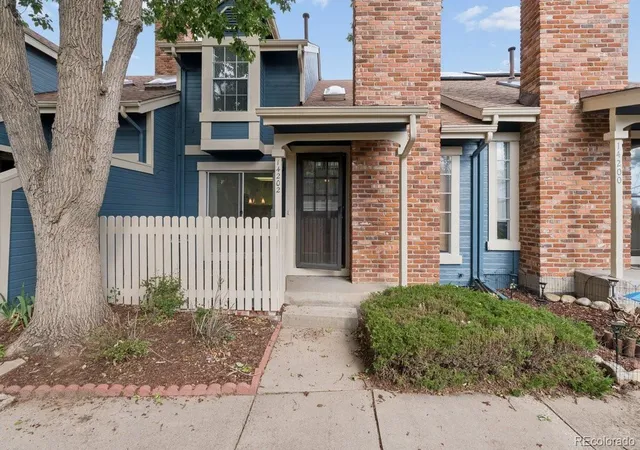 Photo 1 of Townhouse for sale at 14202 E Radcliff Cir, Aurora, CO 80015 | MLS# 5785779 | Listing updated on 2026-09-02