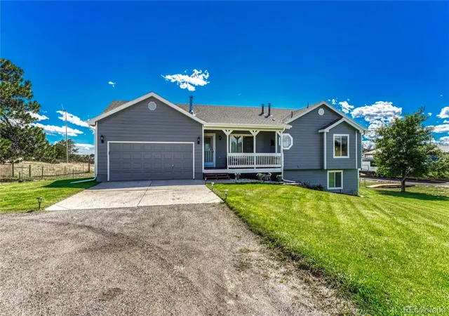 Photo 2 of Single family home for sale at 1166 Belgian Trl, Elizabeth, CO 80107 | MLS# 7548732 | Listing updated on 2026-09-04