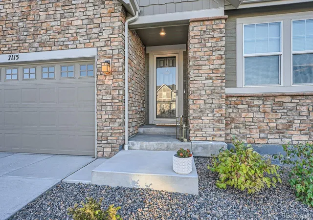 Photo 2 of Single family home for sale at 7115 S Uriah St, Aurora, CO 80016 | MLS# 4102621 | Listing updated on 2026-09-23
