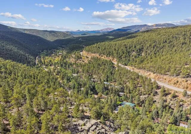 Photo 4 of Single family home for sale at 543 Riverside Dr, Lyons, CO 80540 | MLS# IR1067691 | Listing updated on 2026-09-01