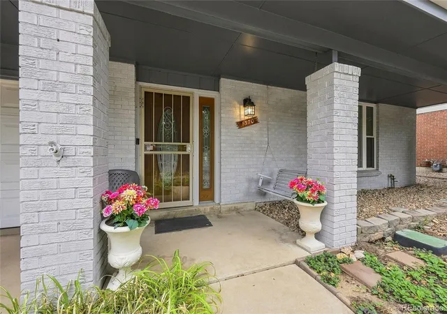 Photo 3 of Single family home for sale at 1570 S Macon St, Aurora, CO 80012 | MLS# 1628469 | Listing updated on 2026-09-03