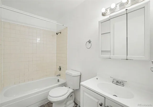 Listing Photo 4 - Condo for sale in building located at 13657 E Yale Ave, Aurora, CO 80014 - Unit #A