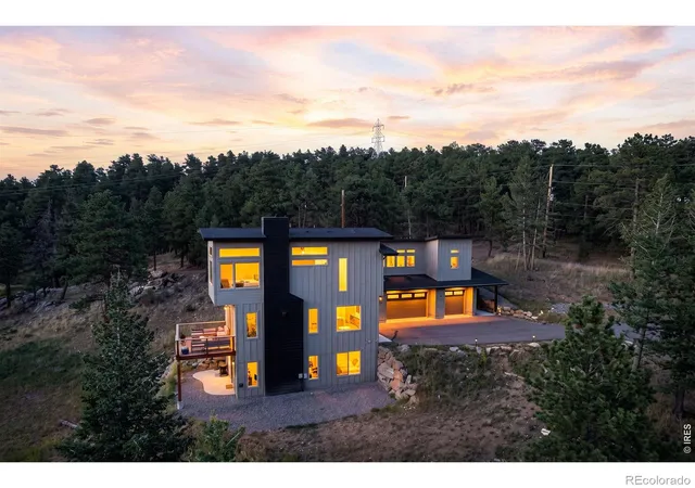 Photo 2 of Single family home for sale at 23068 Pinecrest Rd, Golden, CO 80401 | MLS# IR1067710 | Listing updated on 2026-09-03