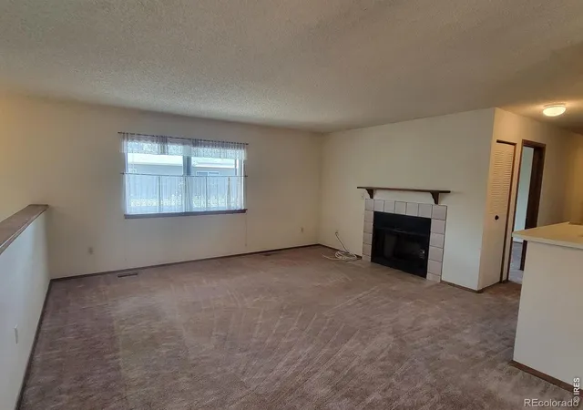 Listing Photo 3 - Condo for sale in building located at 1045 Delta Dr, Lafayette, CO 80026 - Unit #F