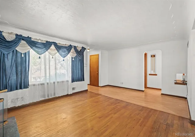 Photo 4 of Single family home for sale at 4942 S Galapago St, Englewood, CO 80110 | MLS# 8861867 | Listing updated on 2026-09-21