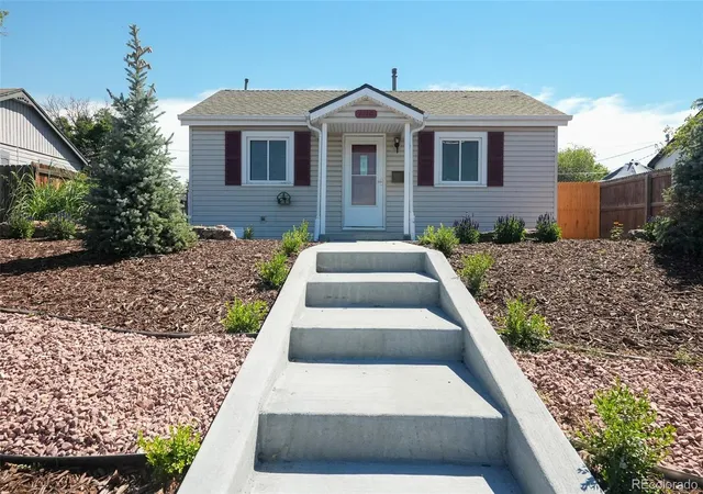 Single family home for sale at 1110 Quince St, Denver, CO 80220 | MLS# 5404131