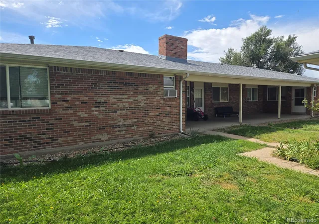 Listing Photo 4 - Condo for sale in building located at 14240 E 22nd Pl, Aurora, CO 80011