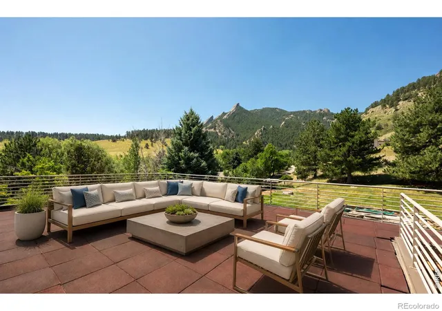 Photo 2 of Mansion for sale at 770 Circle Dr, Boulder, CO 80302 | MLS# IR1067849 | Listing updated on 2026-09-08