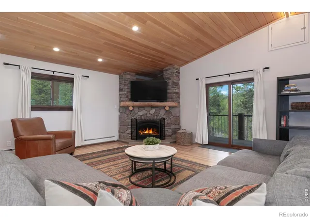 Photo 4 of Single family home for sale at 310 Arapahoe Rd, Winter Park, CO 80482 | MLS# IR1067876 | Listing updated on 2026-09-03