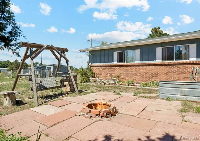 Photo 3 of Single family home for sale at 1015 Odessa St, Aurora, CO 80018 | MLS# 9246069 | Listing updated on 2026-09-03