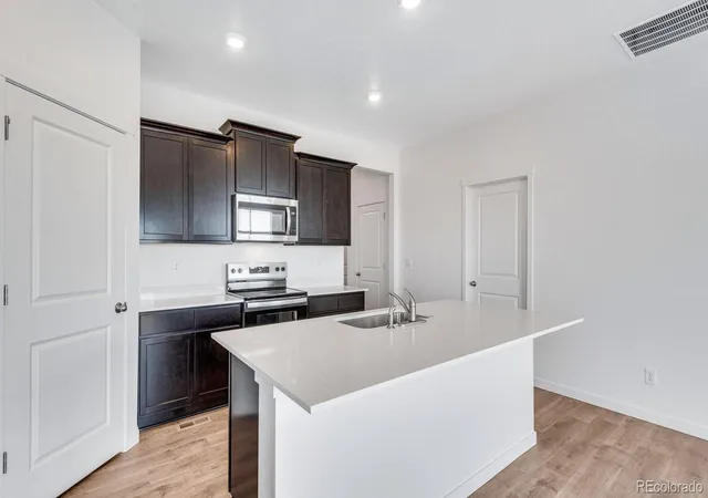 Photo 4 of Single family home for sale at 5625 Gelbray Pl, Fort Collins, CO 80528 | MLS# 6686874 | Listing updated on 2026-10-09