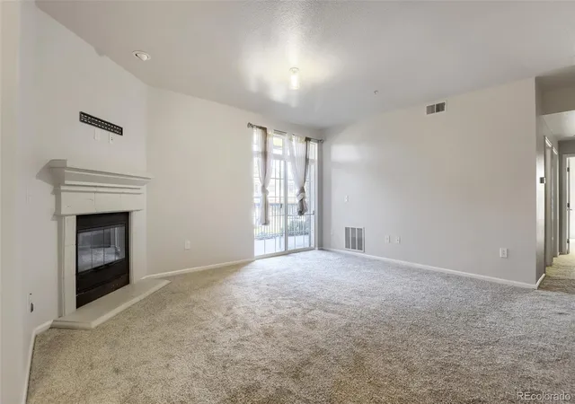 Listing Photo 3 - Condo for sale in building located at 3865 S Dayton St, Aurora, CO 80014 - Unit #101