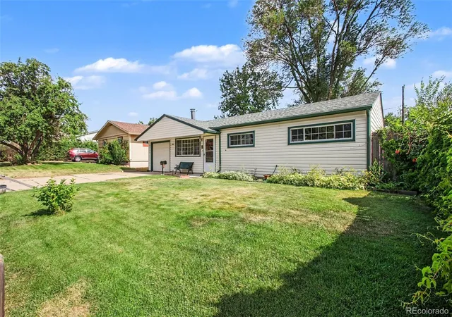 Single family home for sale at 303 Elmwood Dr, Colorado Springs, CO 80907 | MLS# 8222409