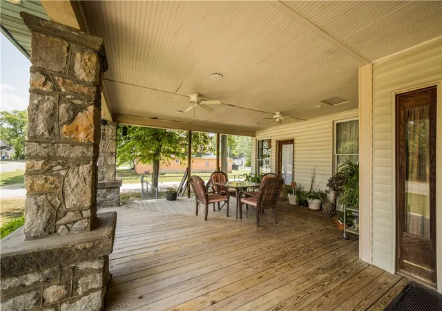 Photo 2 of Sale Pending at 716 S Washington St, Siloam Springs, AR 72761 | MLS# 1300184 | Listing updated on 2026-09-04