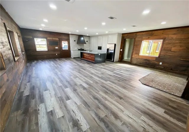 Photo 3 of Sale Pending at 17324 Ar 7 Hwy S, Deer, AR 72628 | MLS# 1300995 | Listing updated on 2026-09-09