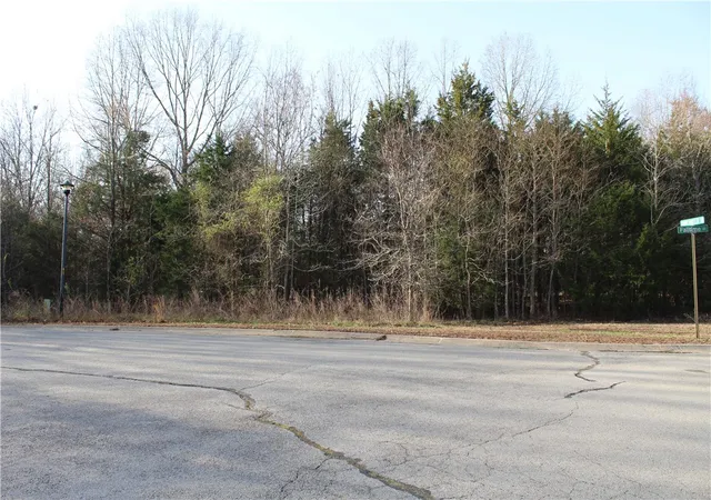 Photo 2 of Land for sale at 761 00013 000 Falltime Dr, Bull Shoals, AR 72619 | MLS# 1301281 | Listing updated on 2026-09-09