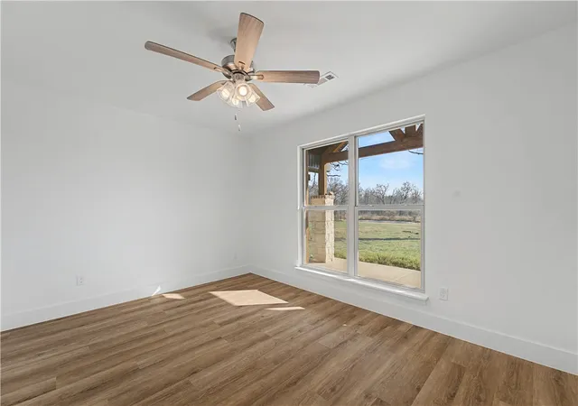 Photo 3 of Sale Pending at 15200 S Bethel Hts Rd, Gentry, AR 72734 | MLS# 1307052 | Listing updated on 2026-09-11