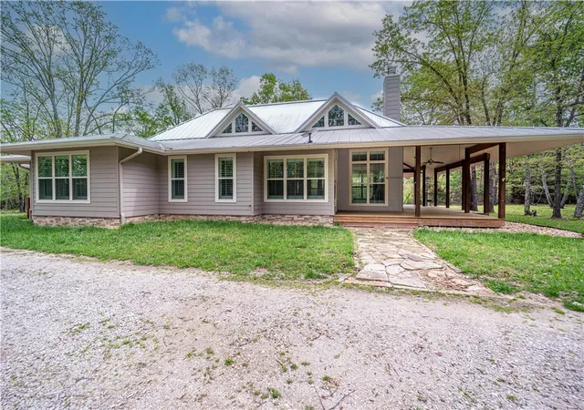 Photo 2 of Single family home for sale at 19643 Indigo Dr, Rogers, AR 72756 | MLS# 1310662 | Listing updated on 2026-09-12