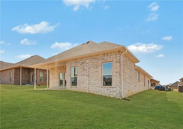 Photo 3 of Single family home for sale at 2610 Elstar Ct, Bentonville, AR 72712 | MLS# 1313172 | Listing updated on 2026-09-11