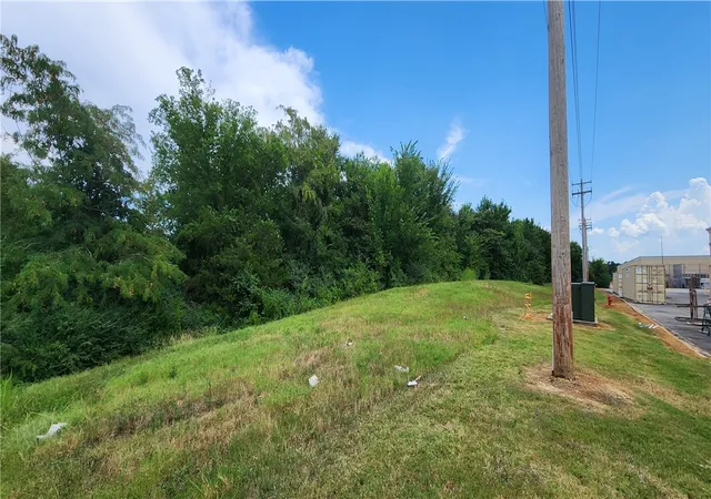 Photo 3 of Land for sale at 440 Bernard Dr, Conway, AR 72032 | MLS# 1316189 | Listing updated on 2026-08-31