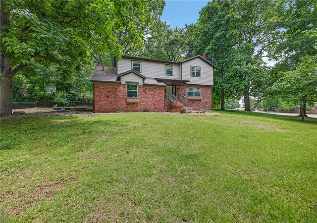 Photo 1 of Single family home for sale at 2825 E Inwood Ln, Fayetteville, AR 72701 | MLS# 1321359 | Listing updated on 2026-10-06