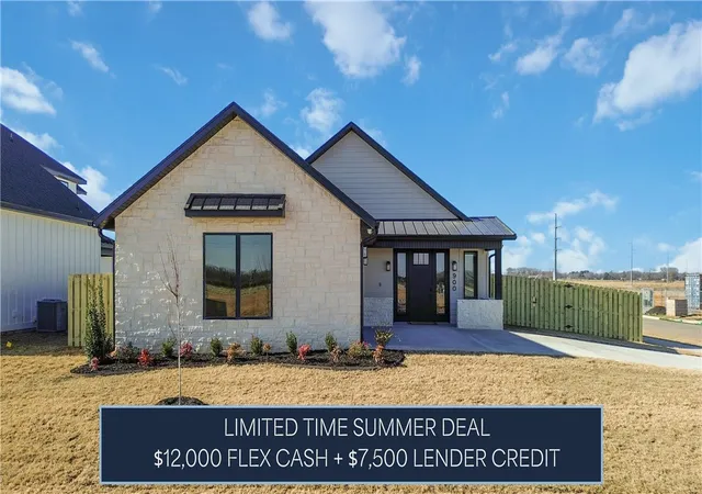 Photo 1 of Sale Pending at 930 Thornwood Pl, Bentonville, AR 72713 | MLS# 1321796 | Listing updated on 2026-09-14