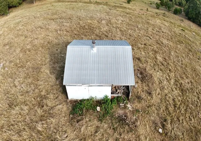 Photo 4 of House for sale at 445 Hudspeth Ln, Yellville, AR 72687 | MLS# 1321994 | Listing updated on 2026-09-09
